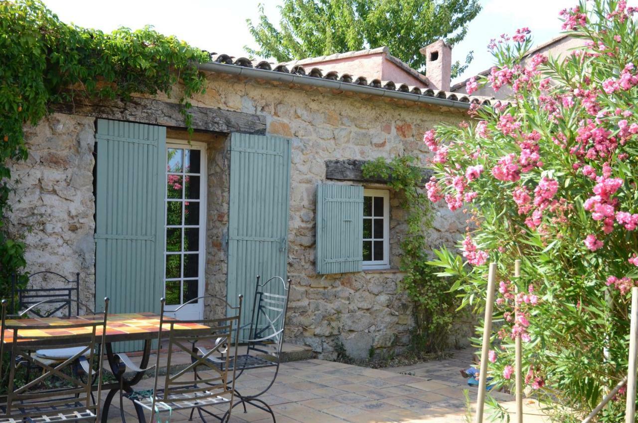 Apartamento Domaine Hemmitage Salernes Exterior foto