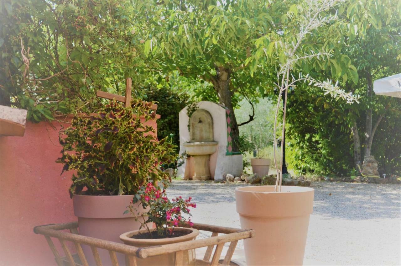 Apartamento Domaine Hemmitage Salernes Exterior foto