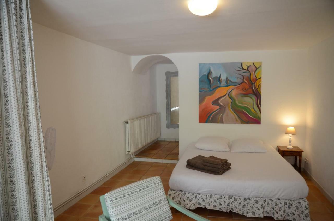 Apartamento Domaine Hemmitage Salernes Exterior foto