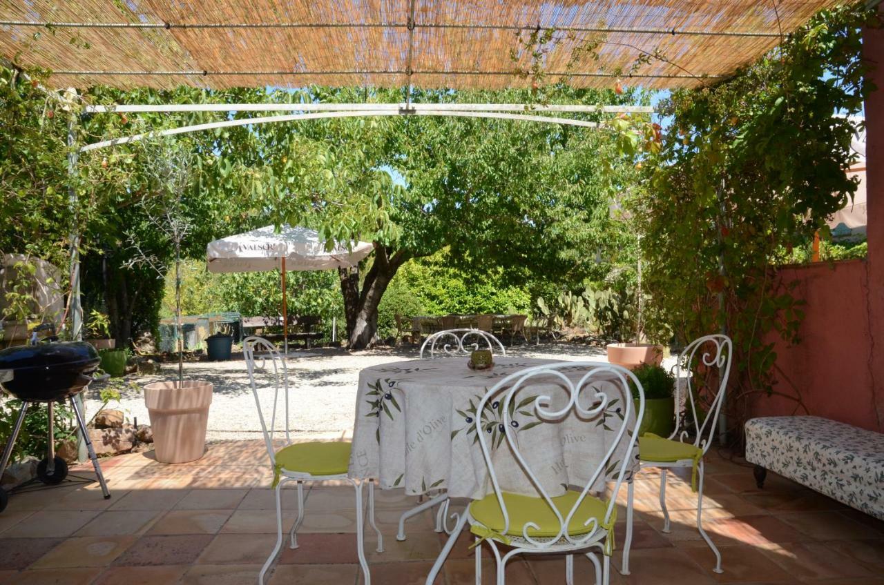 Apartamento Domaine Hemmitage Salernes Exterior foto