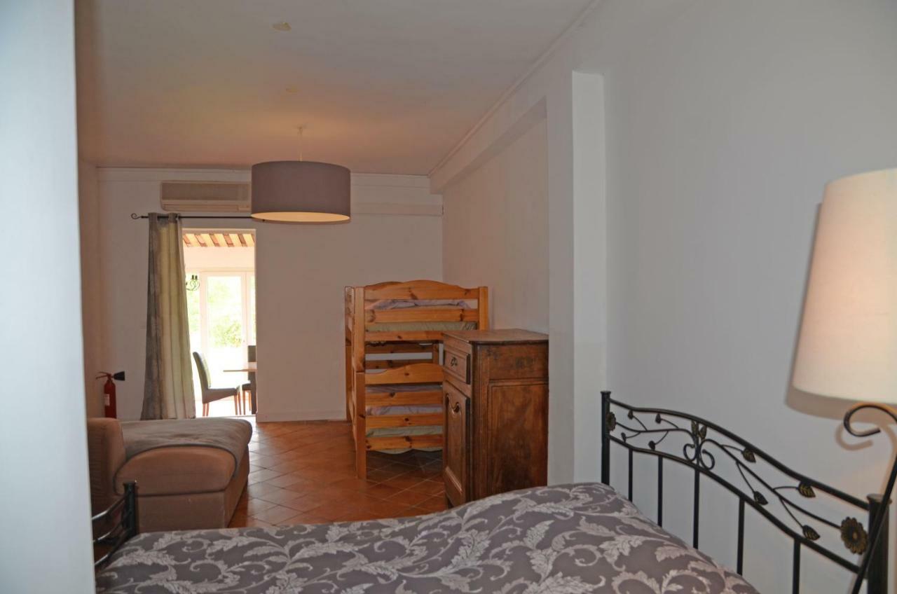 Apartamento Domaine Hemmitage Salernes Exterior foto