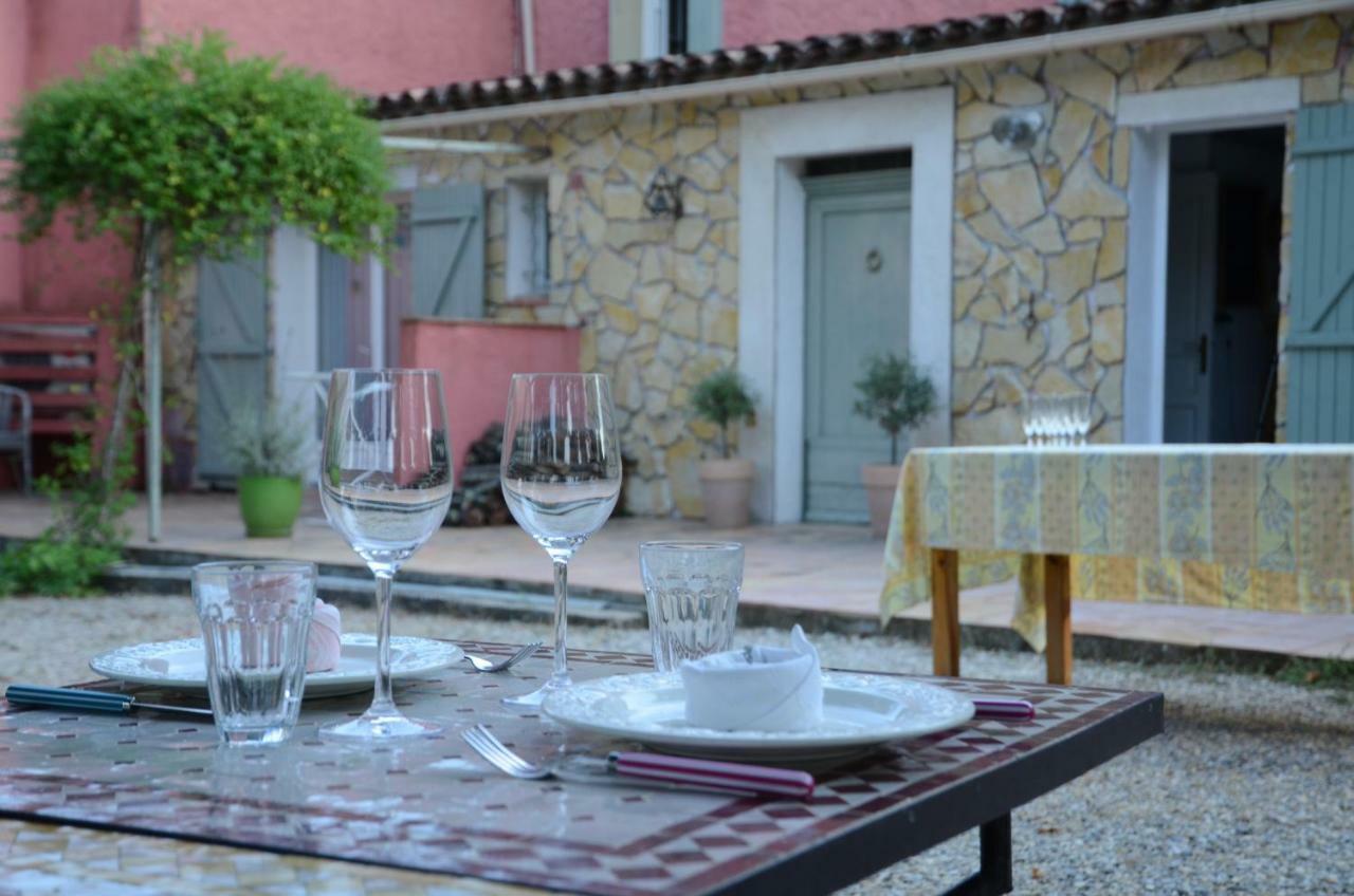 Apartamento Domaine Hemmitage Salernes Exterior foto