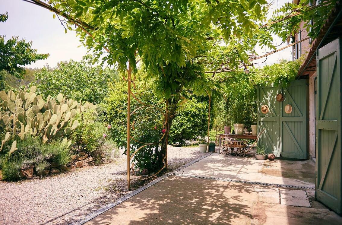 Apartamento Domaine Hemmitage Salernes Exterior foto